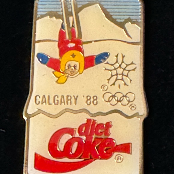 Diet coke Pin set #3 1988 Calgary Winter Olympics 5 pins in case w/ Box #KID 940 - Picture 8 of 8